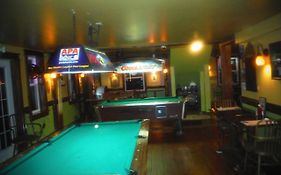 Up A Creek Inn 2*